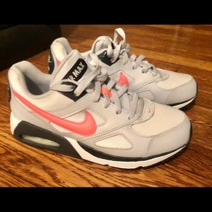 Air Max IVO GS US 7 (y)